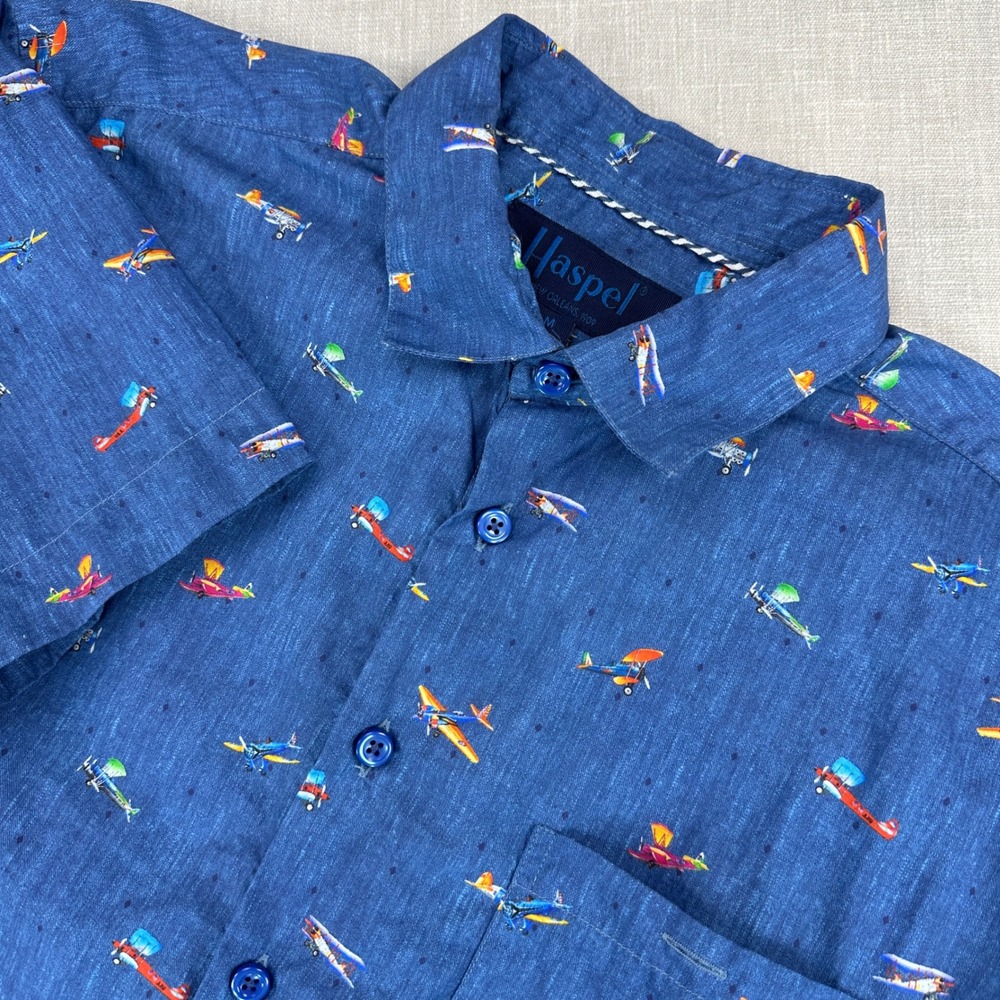 Haspel Button Down Shirt Mens Medium Blue Airplane Biplane Print Short Sleeve
